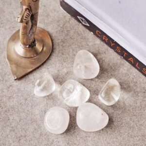Clear Quartz Crystal Single Tumble Stone Raw Gemstone Pebble for Aquarium Home Decorative Garden Table Vastu Correction Reiki Healing 1 Pc