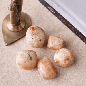 Sunstone Crystal Single Tumble Stone Polished Gemstone Pebble for Aquarium Home Decorative Garden Table Vastu Correction Reiki Healing 1Pc
