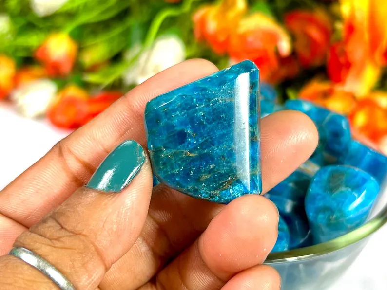 Natural blue Apatite stone tumbles polished tumbled mineral stones
